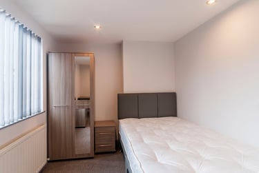 4 bed house, Lenton Manor, Lenton, Nottingham, NG72FP - Image 2